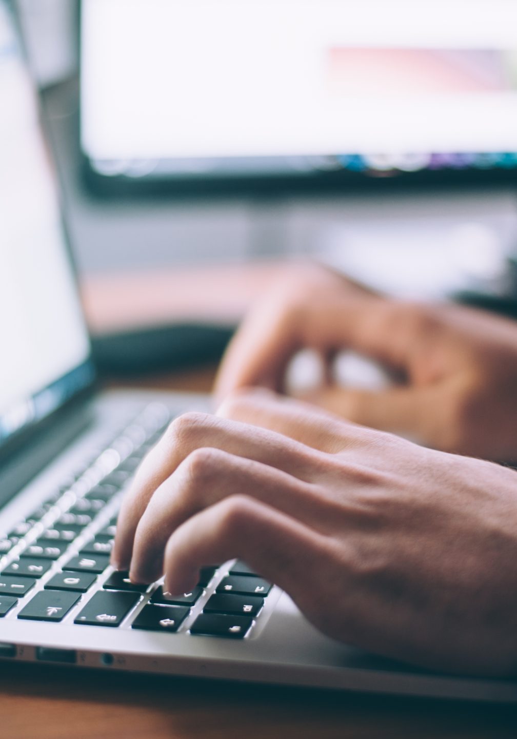 Portage salarial ou SSII : quel statut choisir pour le consultant IT ?